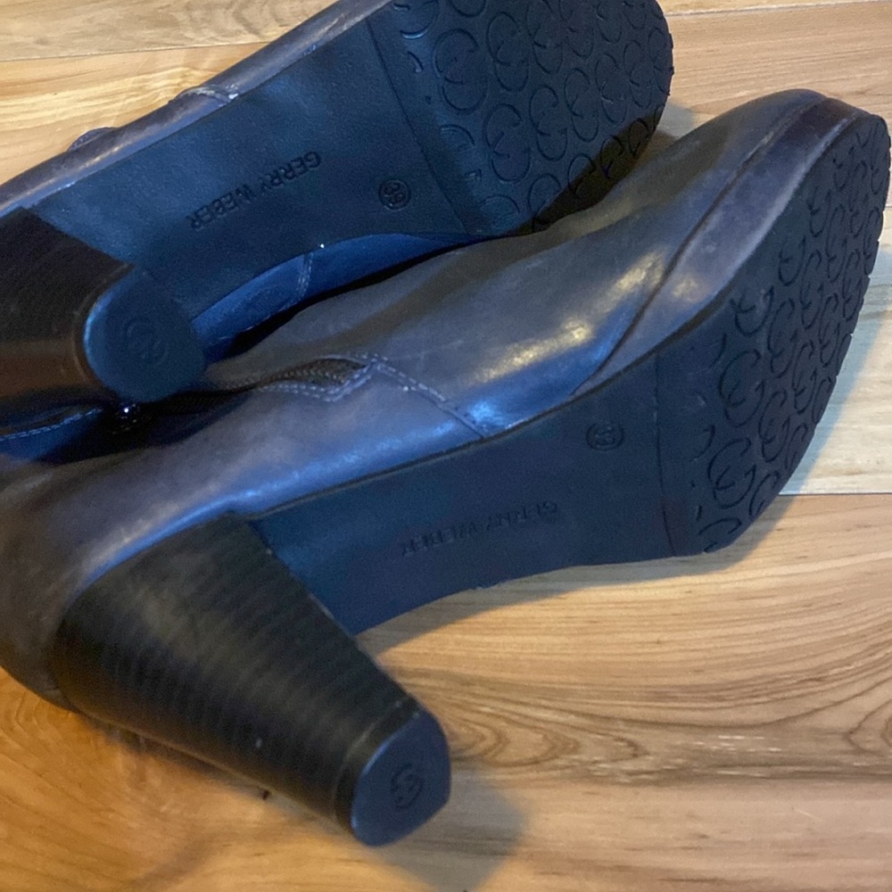 Women's Gerry Weber Ankle Boots - Picture 13 of 17